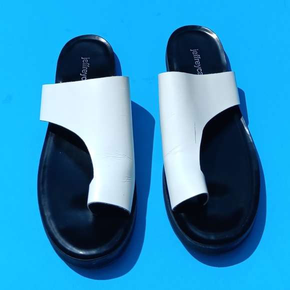 JEFFREY CAMPBELL Women's White  Toe Loop Slide  Sandals - Picture 1 of 8
